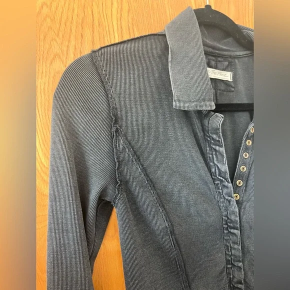 Free People Black Fitted Buttoned Blouse M - Picture 5 of 12